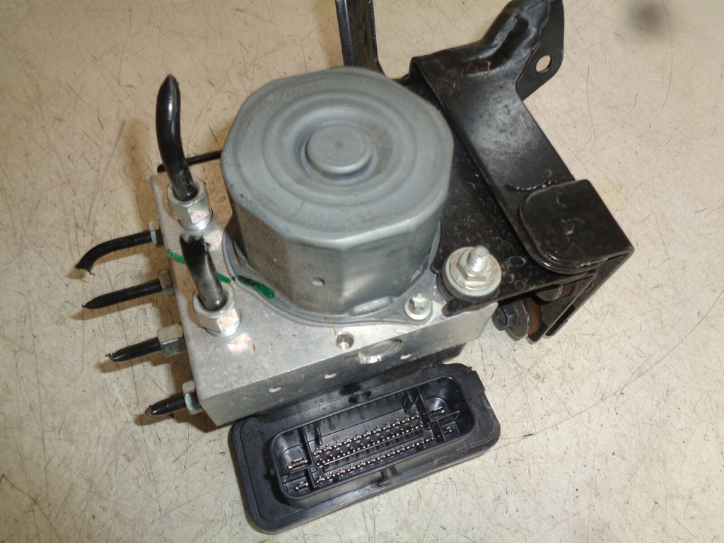 NISSAN QASHQAI J11 MK2 2019 1.2 PETROL ABS PUMP & MODULE 47660HW60A