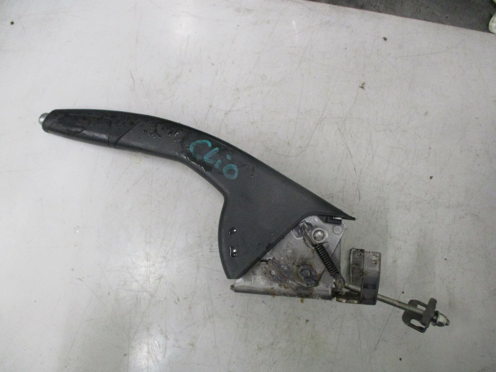 RENAULT CLIO MK4 2013 HAND BRAKE HANDLE LEVER MECH MECHANISM