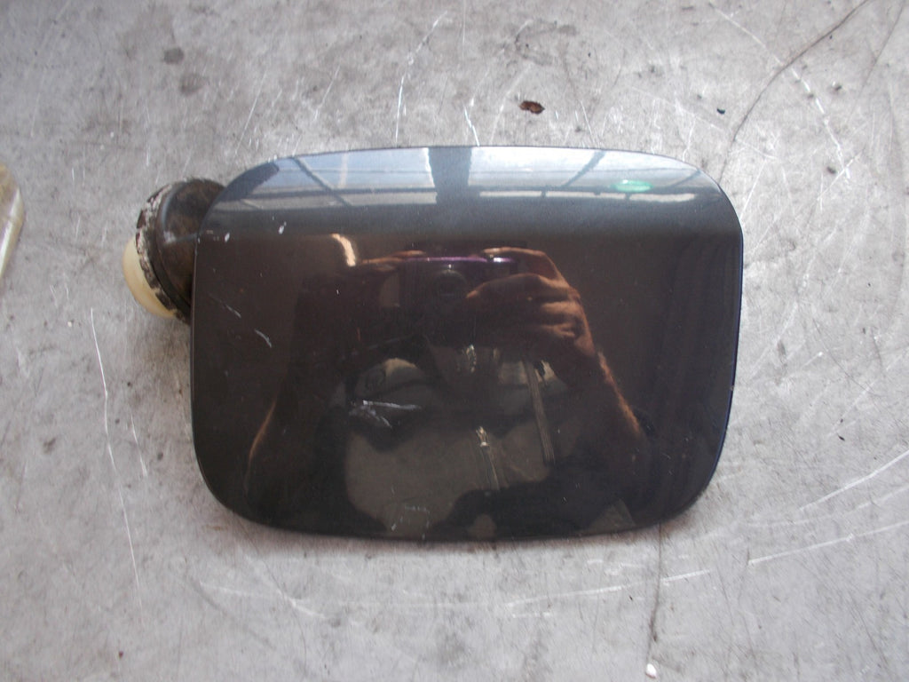 LEXUS IS XE20 (MK2) 2005-2013 PETROL FUEL FILLER FLAP & CAP 1G0 SMOKY GRANITE