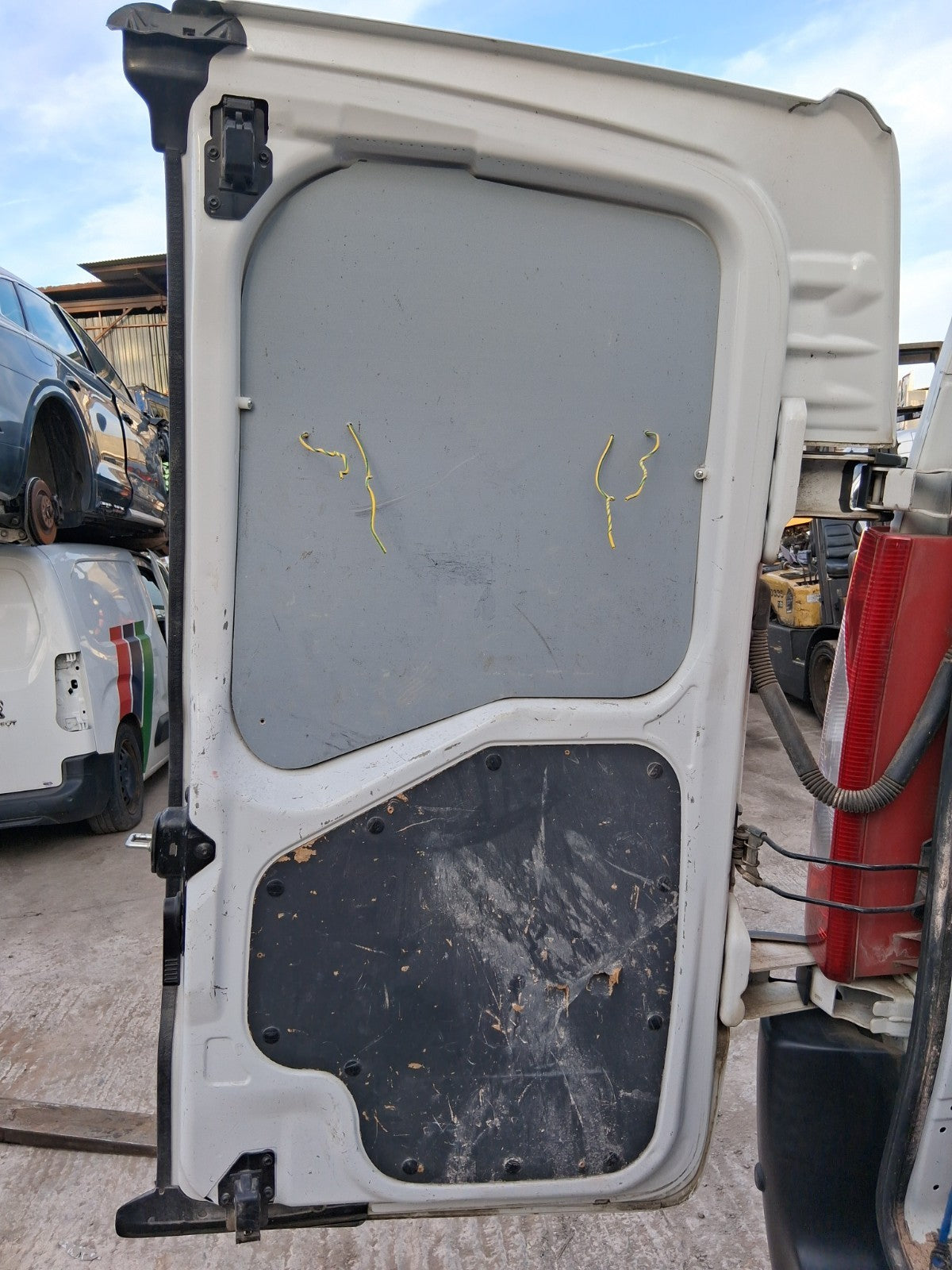 2016 CITROEN DISPATCH MK2 NSR PASSENGER SIDE REAR LEFT COMPLETE DOOR WHITE