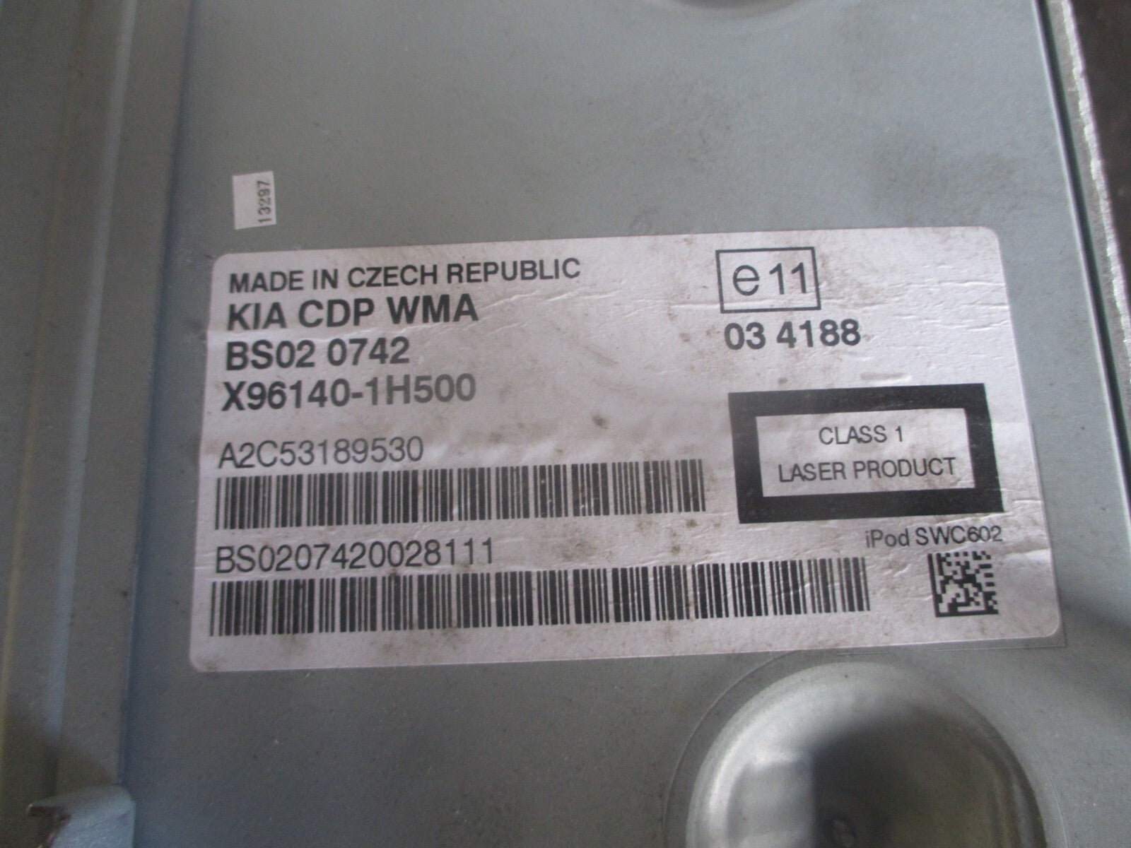 KIA CEED 2007 RADIO STEREO CD MP3 PLAYER HEAD UNIT X961401H500