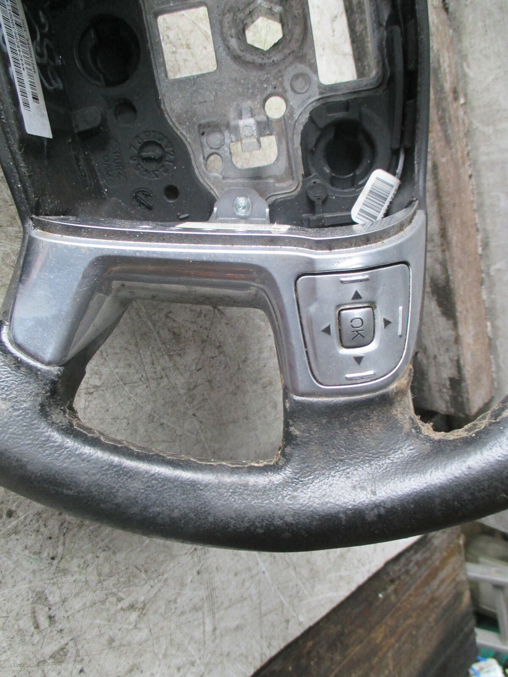 FORD GALAXY 2013 MK3 3 SPOKE MULTIFUNCTION STEERING WHEEL