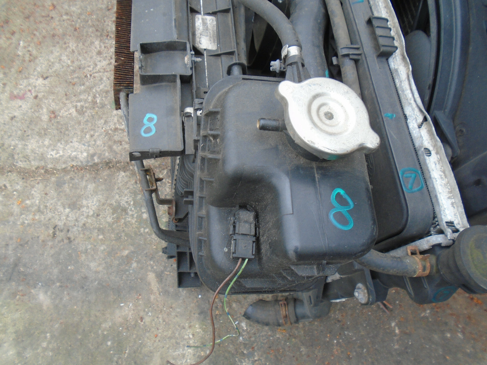 MERCEDES BENZ SPRINTER MK1 2006 2.3 PETROL FRONT RADIATOR PACK COMPLETE      RP8