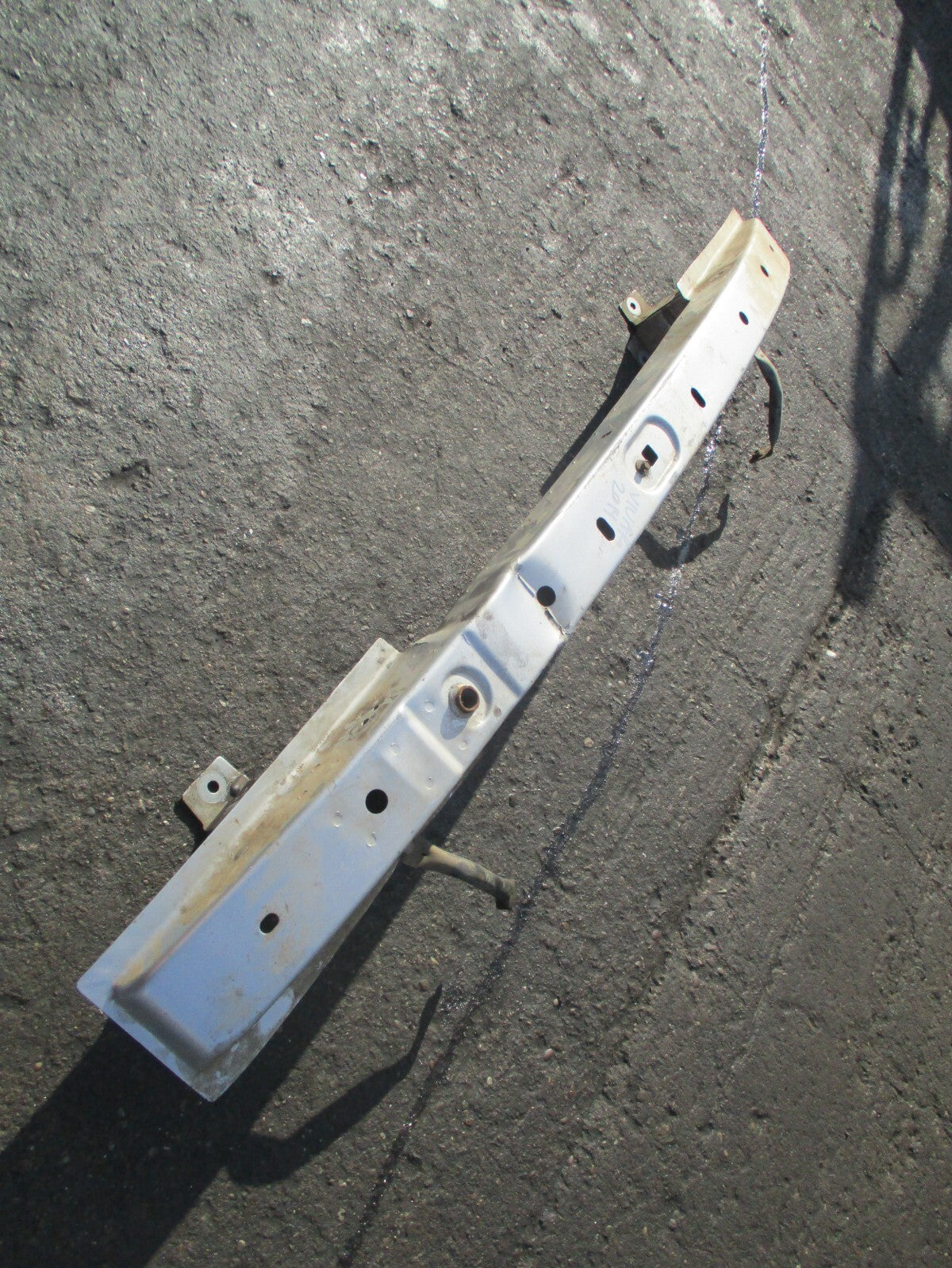 2014 VAUXHALL VIVARO MK1 FRONT BUMPER CRASH IMPACT REINFORCEMENT BAR