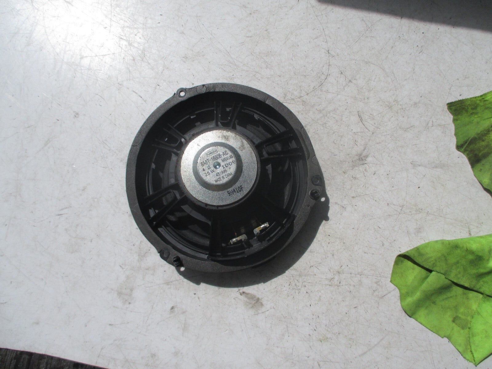 FORD FIESTA MK7 2007 OSF DRIVER SIDE FRONT DOOR SPEAKER 8A6T-18808-AC