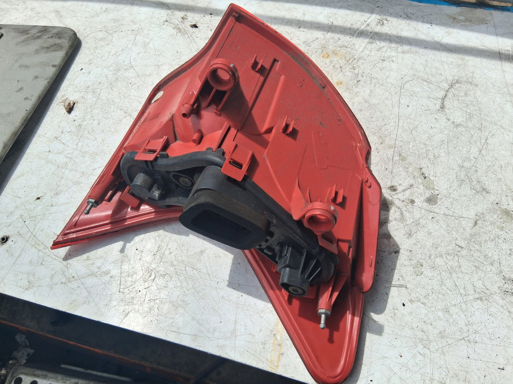 2012 PEUGEOT 3008 NSR PASSENGER SIDE REAR OUTER TAIL LIGHT LAMP