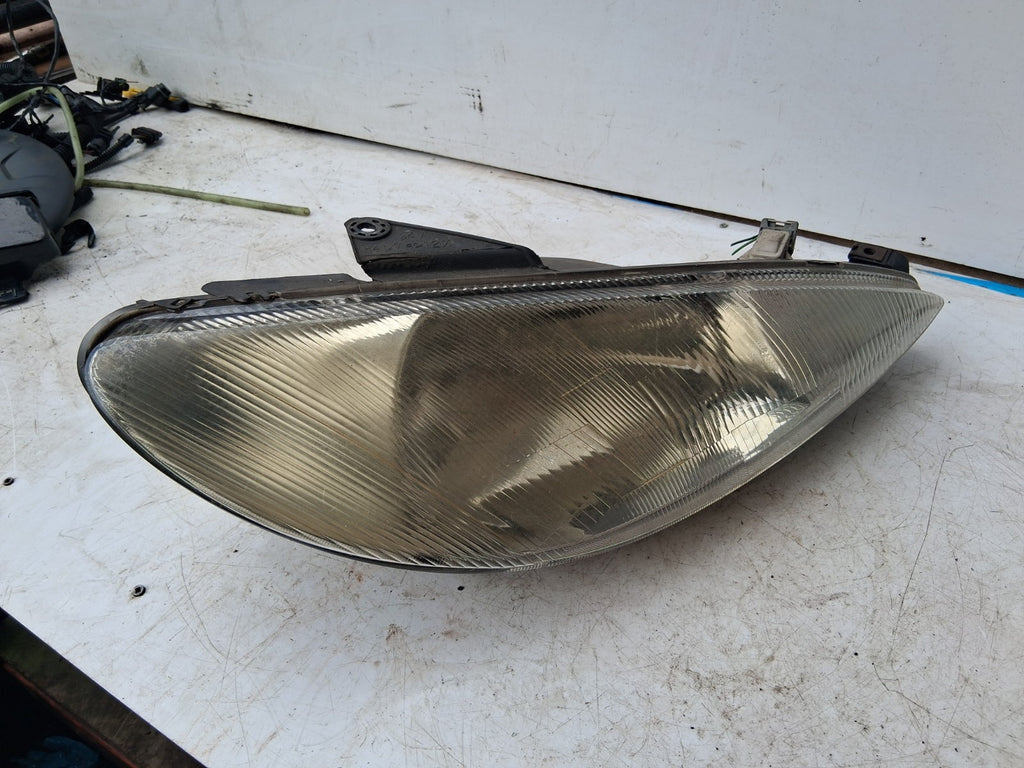 2001 PEUGEOT 206 OSF DRIVER SIDE FRONT HEADLIGHT HEADLAMP