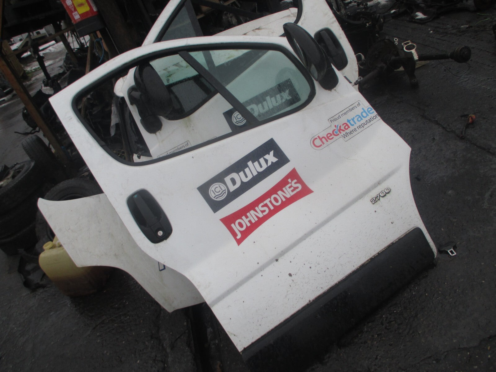 VAUXHALL VIVARO MK1 2002 OSF DRIVER SIDE FRONT DOOR WHITE