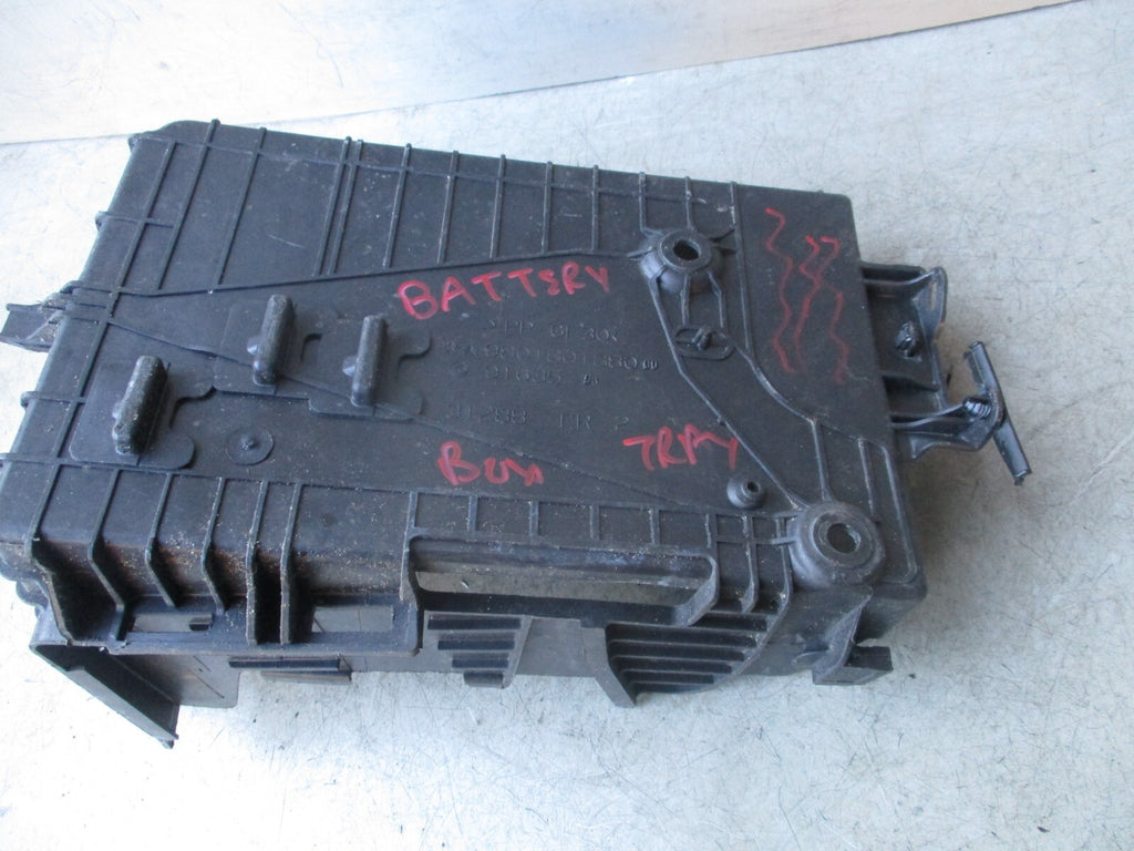 2012 CITROEN DS3 1.6 DIESEL BATTERY TRAY BOX 9801801880