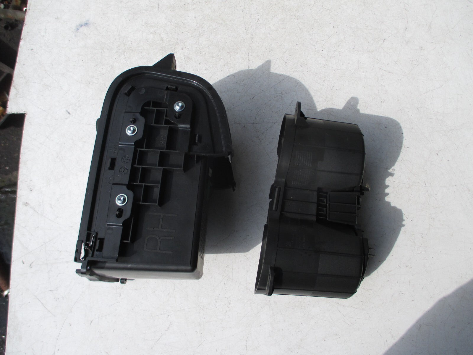 VAUXHALL MOKKA 2013 CENTRE CONSOLE TRAY CUP HOLDER SLIDING TRIMAVF45423 95187295