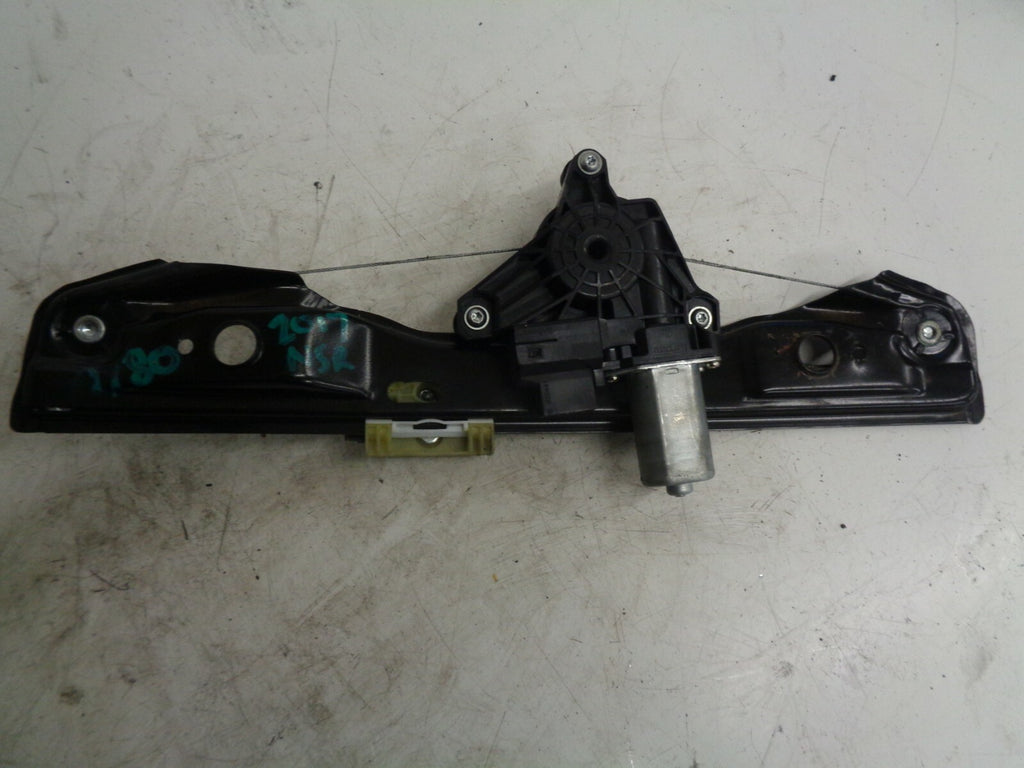 MERCEDES A CLASS A180 2017 W176 NSR PASSENGER SIDE REAR WINDOW MOTOR & REGULATOR