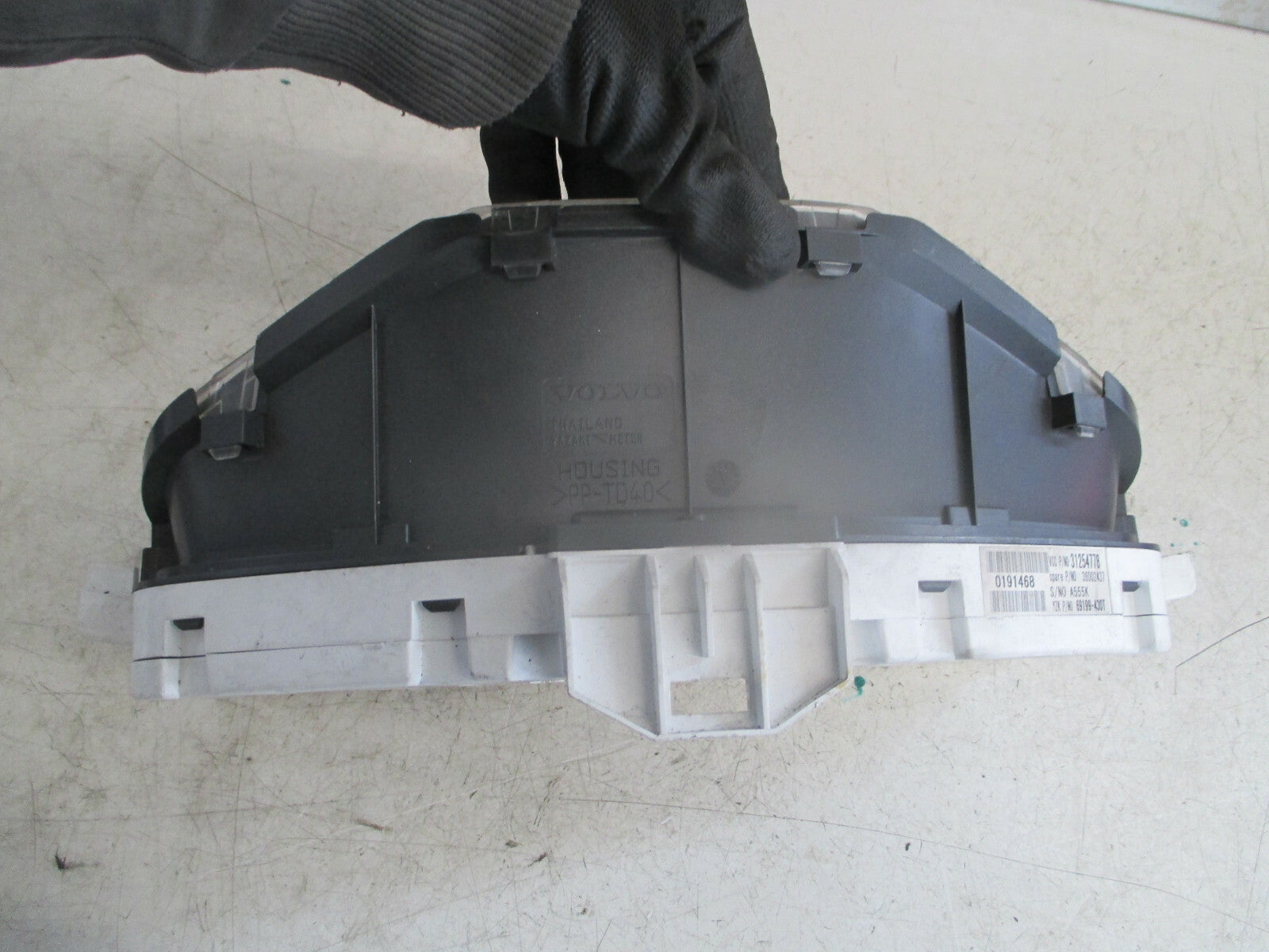 VOLVO V50 S40 C30 1.6 DIESEL SPEEDOMETER INSTRUMENT CLUSTER 31254778