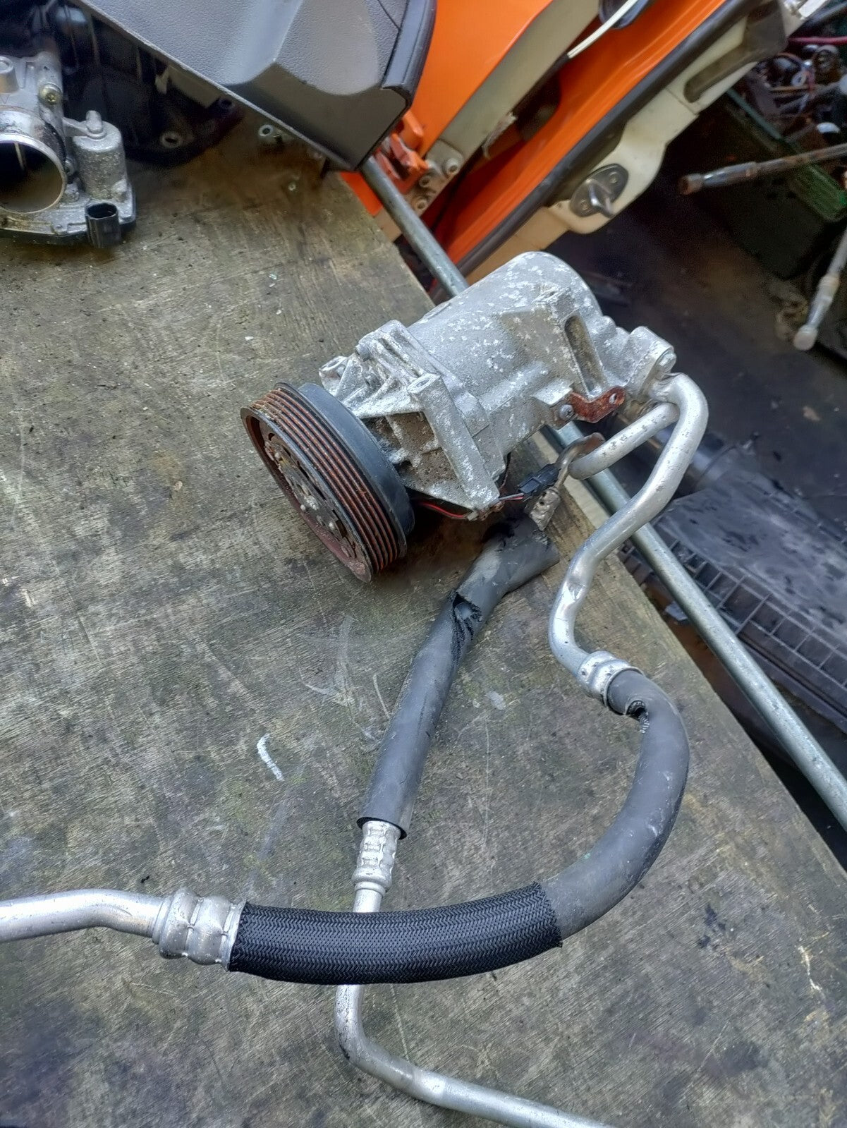 2008 MITSUBISHI OUTLANDER 2.2 DIESEL  A/C AIR COMPRESSOR PUMP 926003VD0A