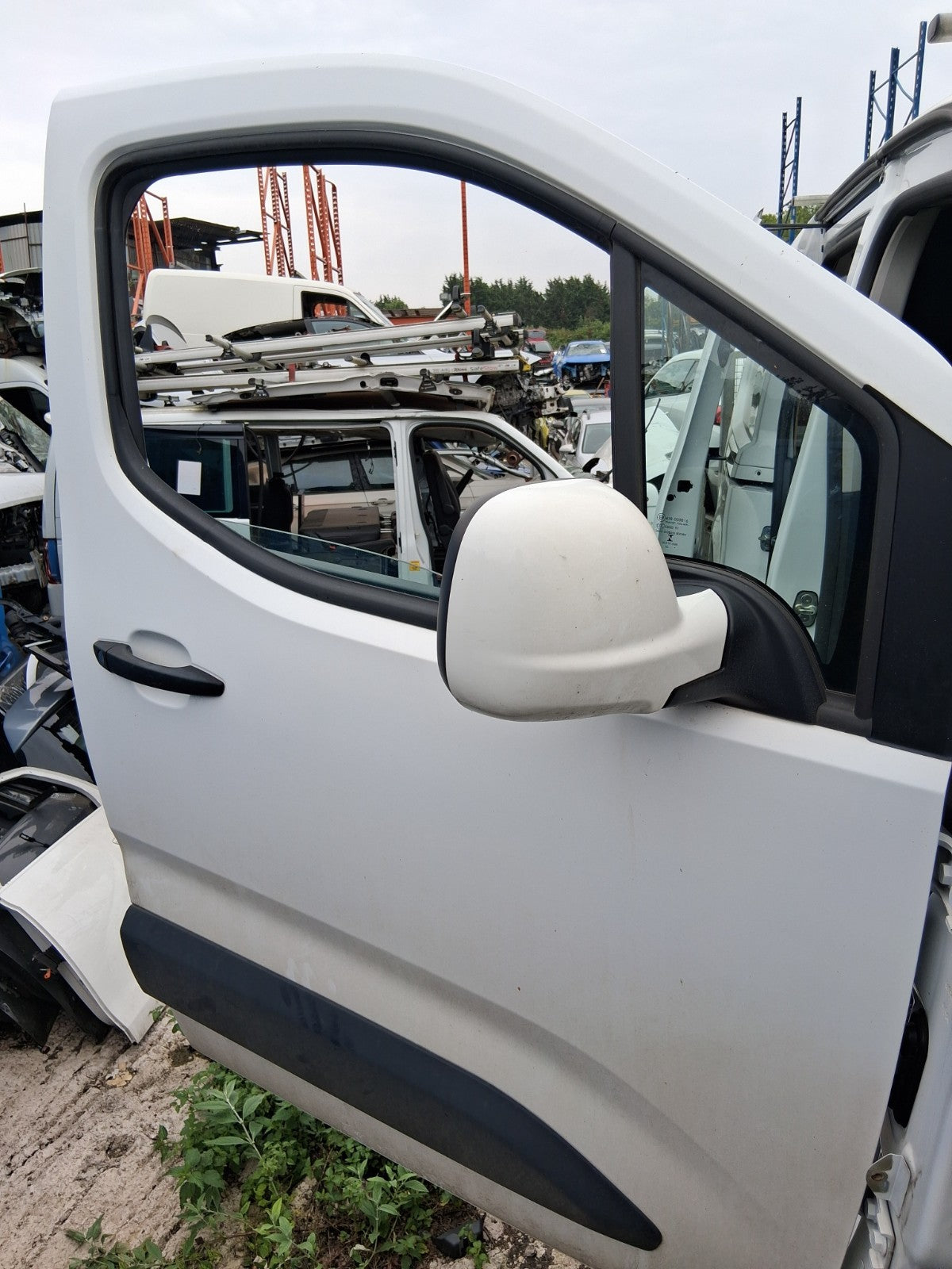 2020 VAUXHALL COMBO E MK4 OSF DRIVER SIDE FRONT RIGHT WINDOW GLASS