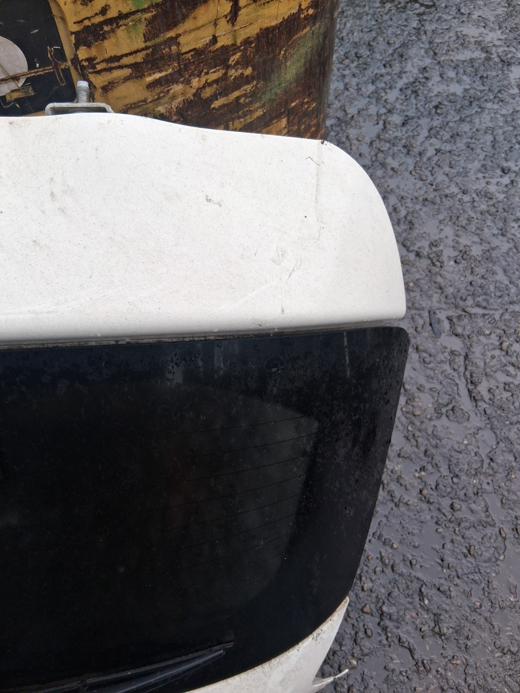 2016 NISSAN JUKE MK1 REAR COMPLETE TAILGATE BOOTLID WHITE