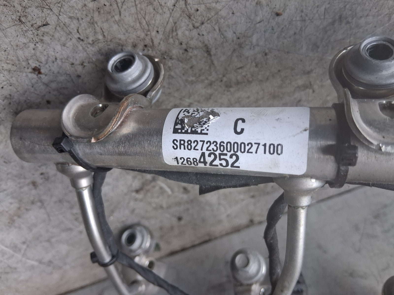 VAUXHALL INSIGNIA B 2017 MK2 FUEL INJECTION RAIL 12684252