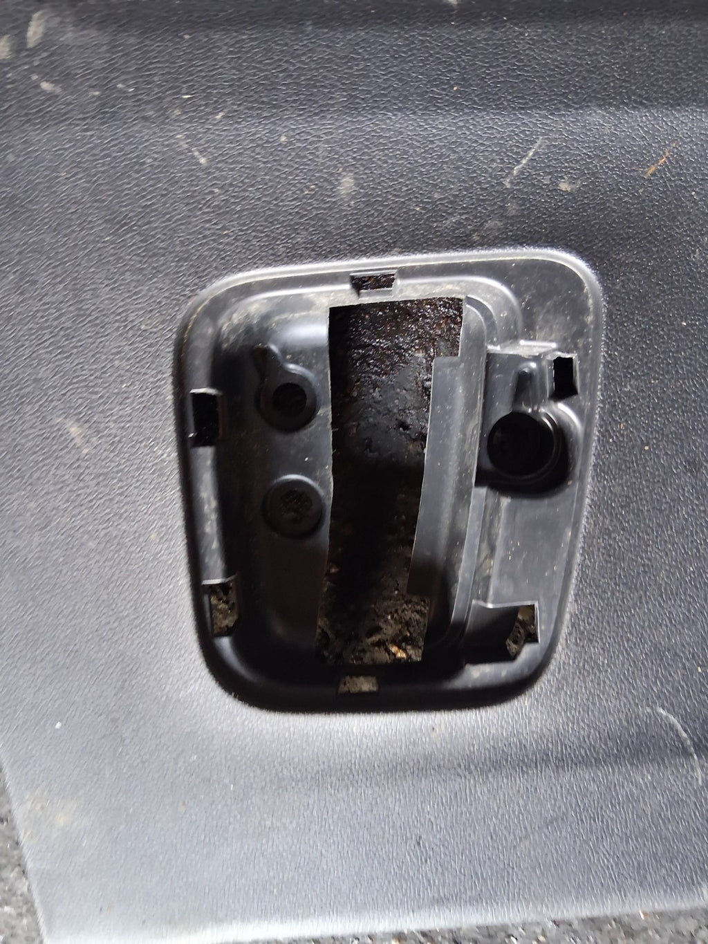 2025 PEUGEOT PARTNER NSR NEAR REAR LEFT SLIDING DOOR TRIM 9818041777