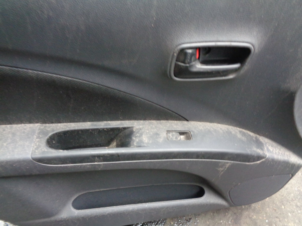 SUZUKI CELERIO 2018 NSF PASSENGER SIDE FRONT COMPLETE DOOR BLACK DAMAGED