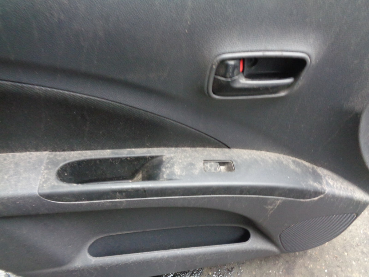 SUZUKI CELERIO 2018 NSF PASSENGER SIDE FRONT COMPLETE DOOR BLACK DAMAGED