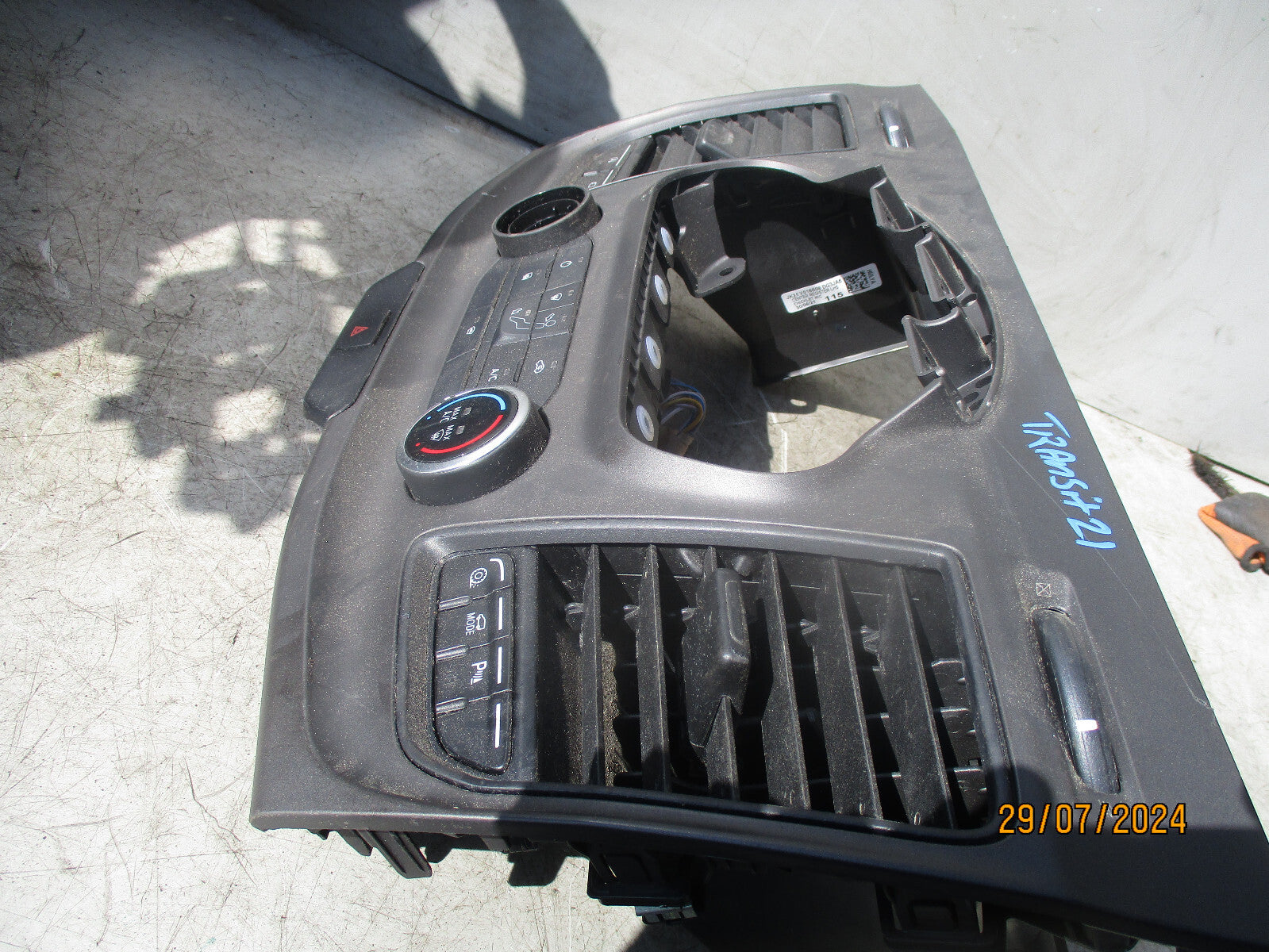 2021 FORD TRANSIT MK8 CUSTOM CLIMATE CONTROL SWITCH PANEL TRIM JK2118835BDW