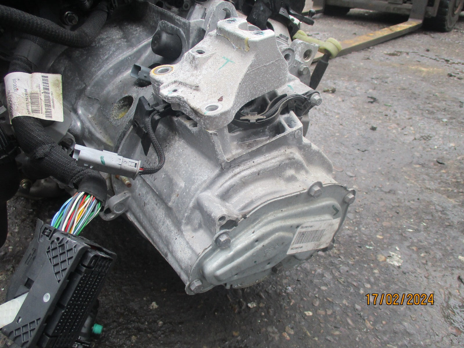 CITROEN C4 MK3 2022 1.2 PETROL 6 SPEED MANUAL GEARBOX 20XJ03