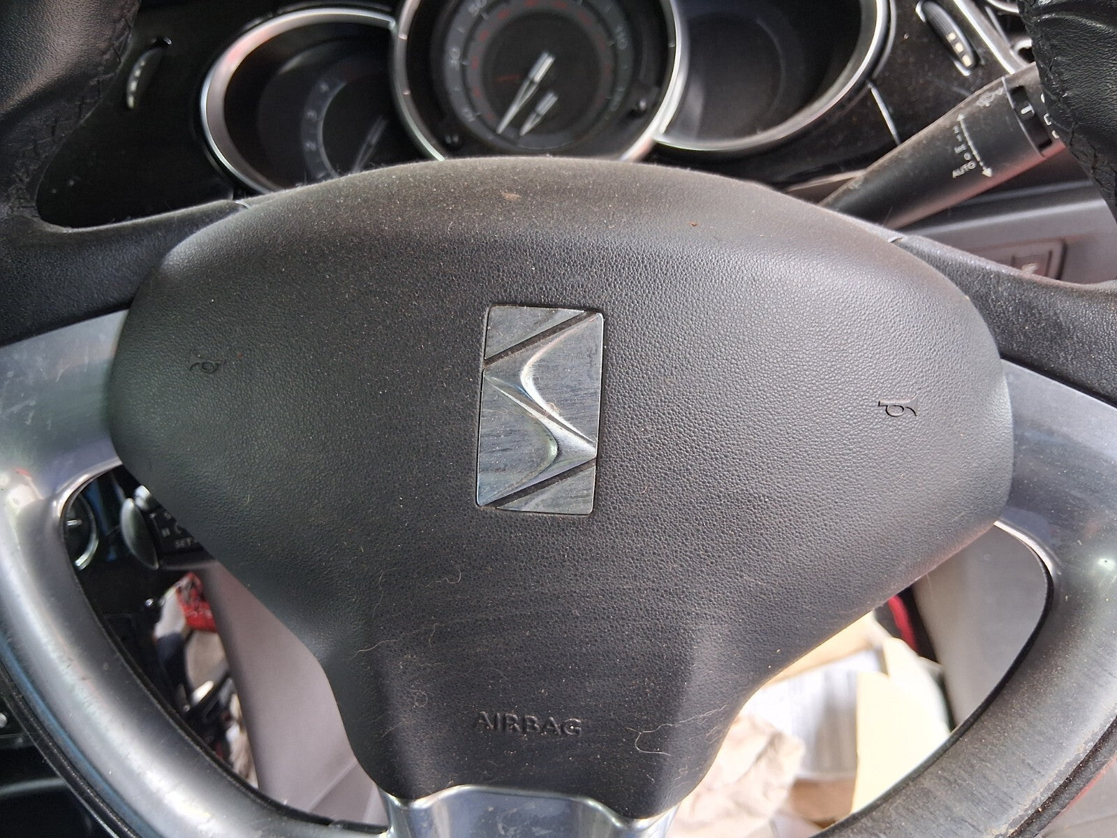 2012 CITROEN DS3 3 DOOR STEERING WHEEL AIRBAG SAFETYBAG BLACK