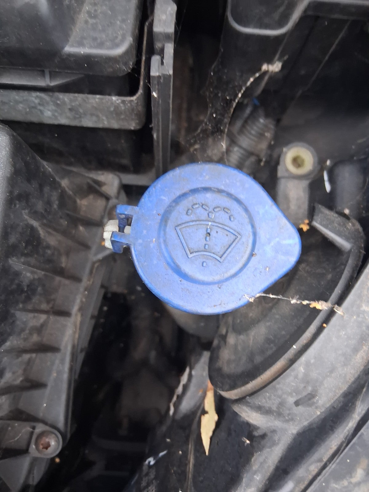 2014 FORD FIESTA MK7 1.5 DIESEL FRONT WINDSCREEN WASHER BOTTLE RESERVOIR
