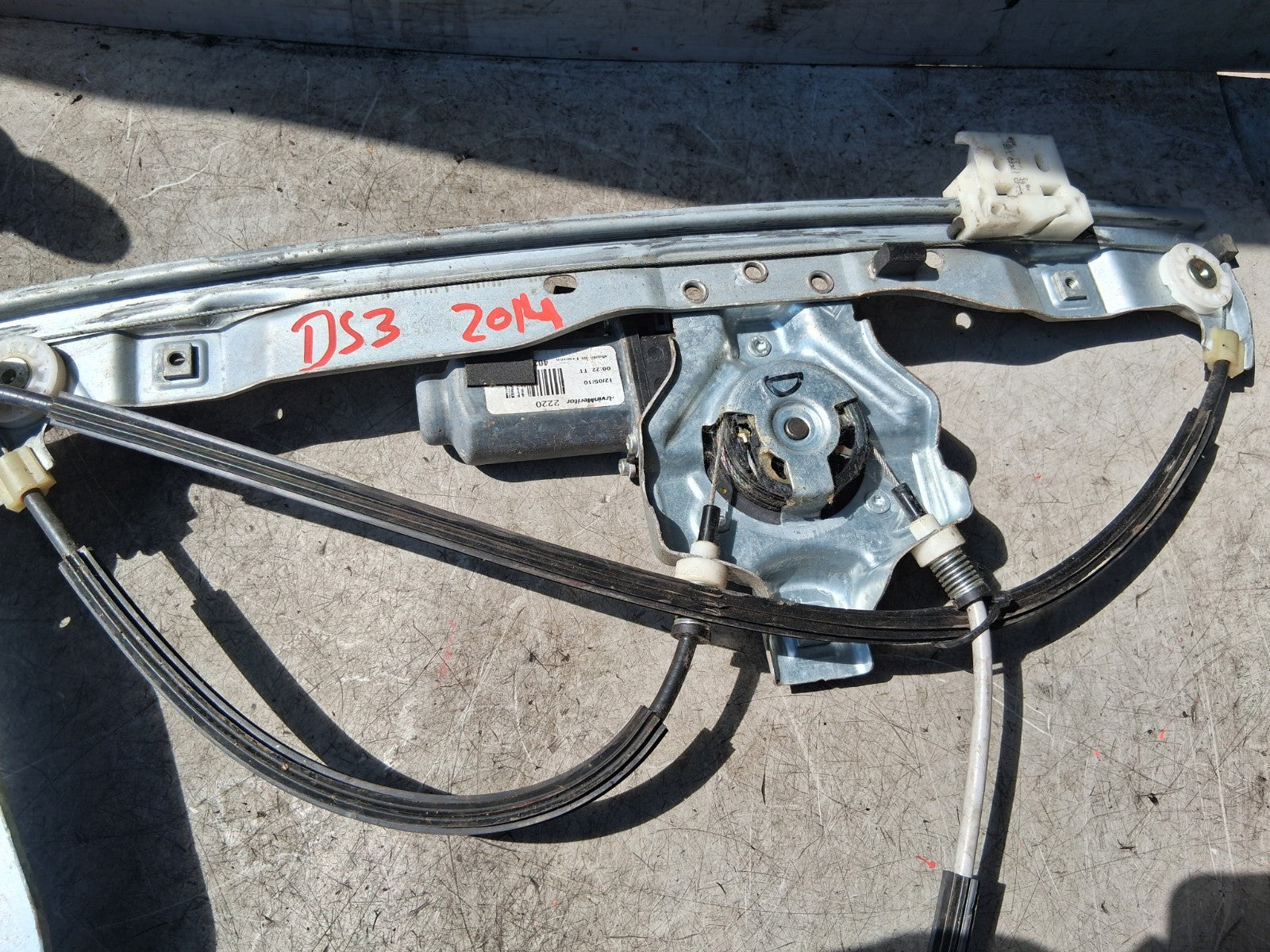 2014 CITROEN DS3 NSF PASSENGER SIDE FRONT LEFT WINDOW MOTOR & REGULATOR