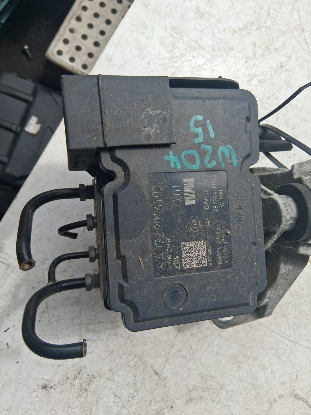 2015 MERCEDES BENZ C CLASS W204 2.1 DIESEL ABS PUMP MODULATOR A1724314312