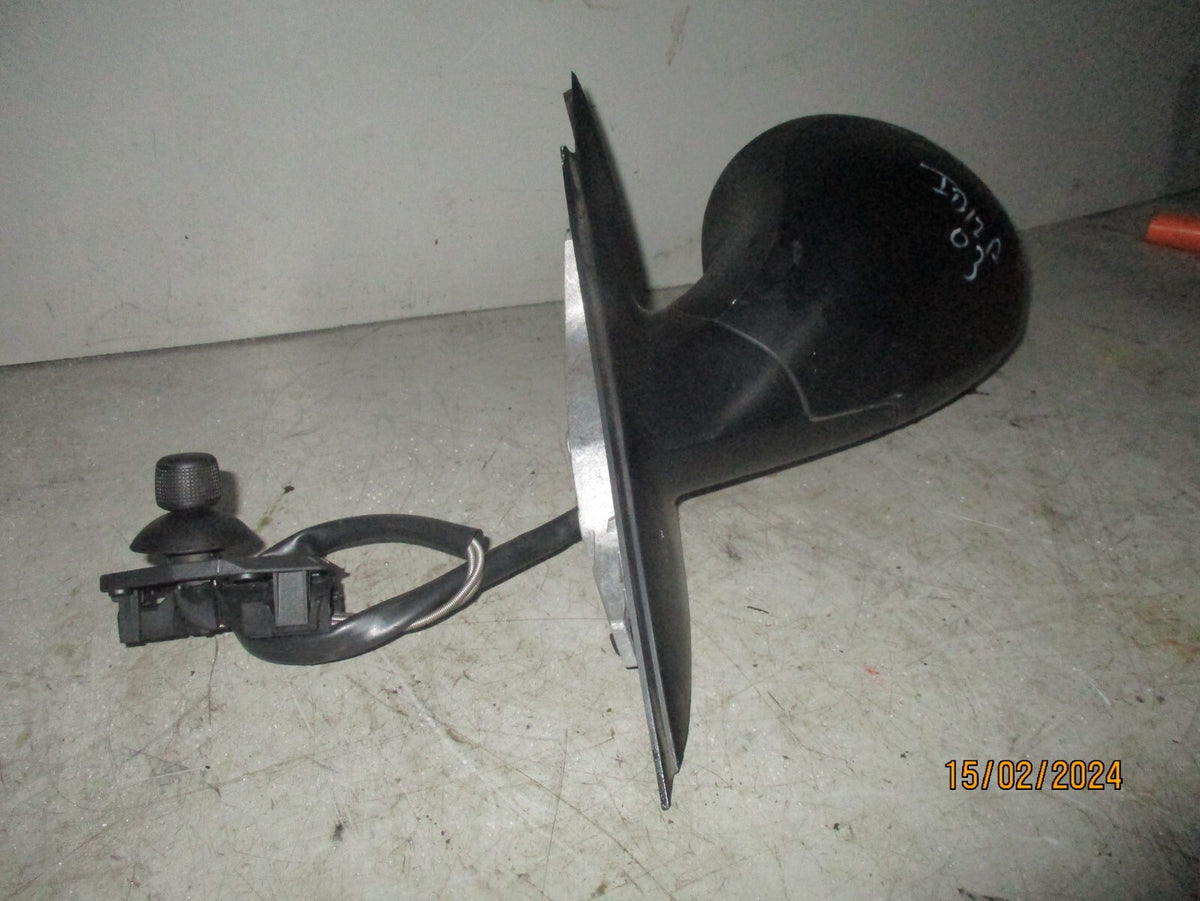 SEAT IBIZA MK3 2003 NSF PASSENGER SIDE FRONT MANUAL WING MIRROR BLACK