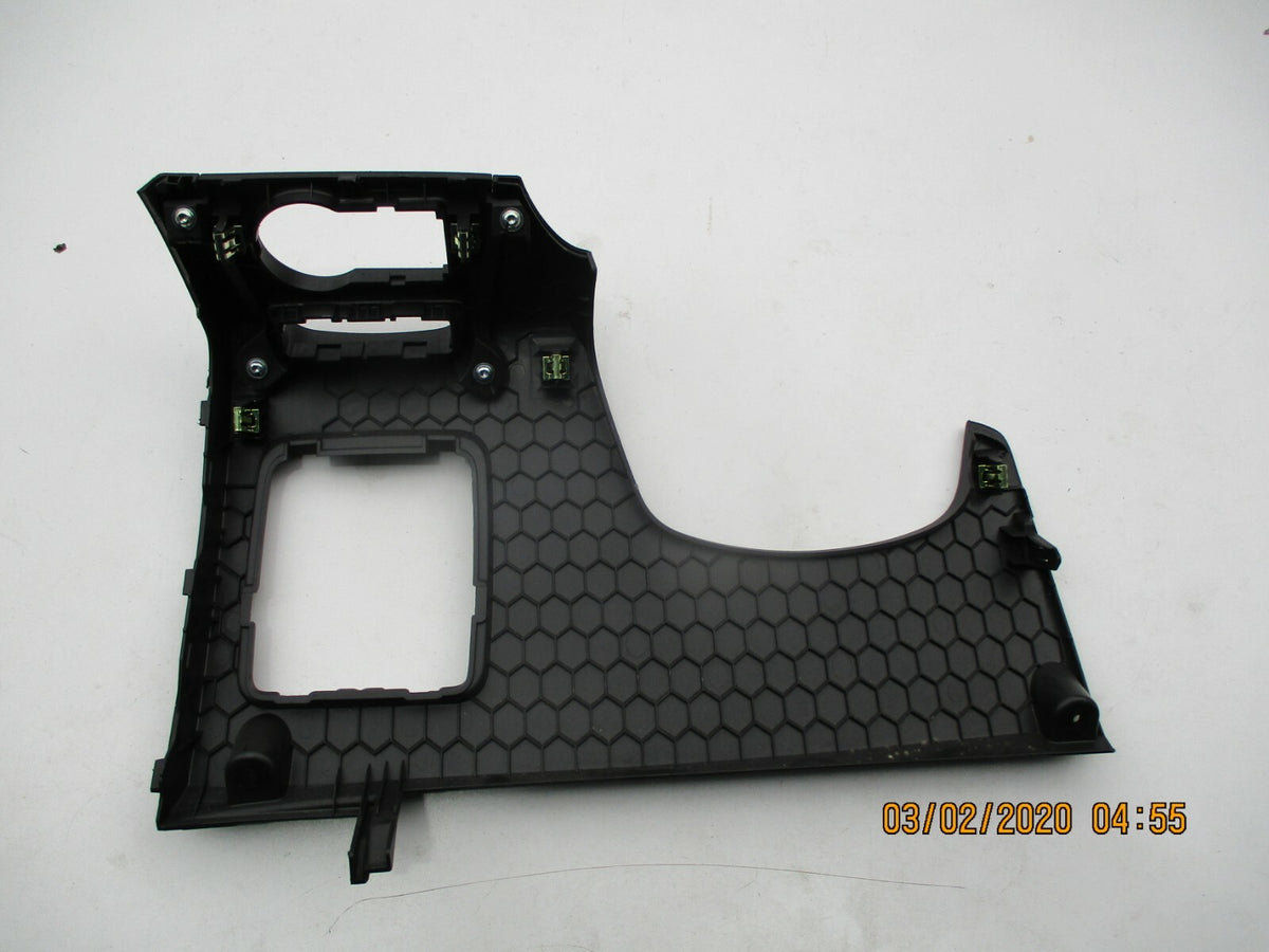 VAUXHALL VIVA 2017 OS DRIVER LOWER DASH SWITCH SURROUND COVER TRIM 95072428