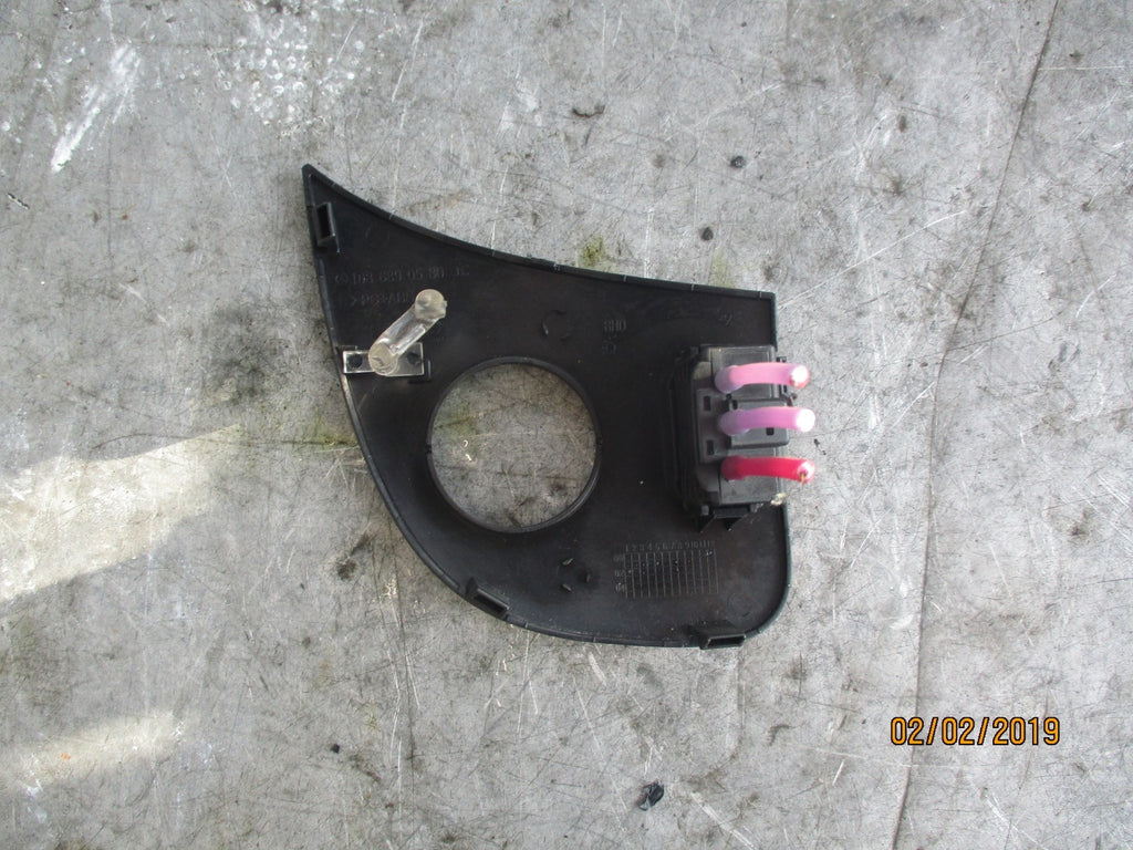 MERCEDES A CLASS W168 2002 FOG HEADLIGHT CONTROL SWITCHES 1686890580