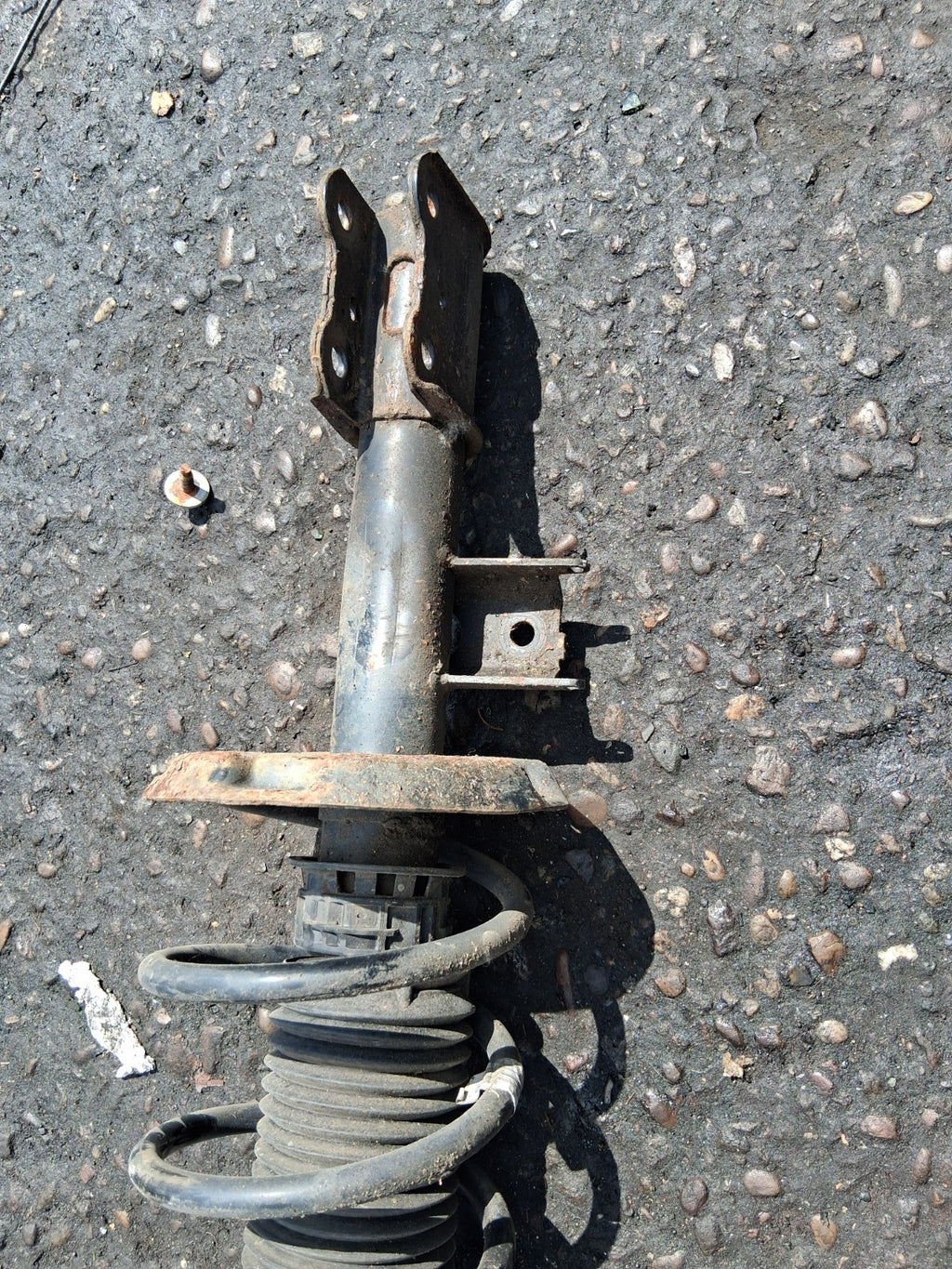 2016 MERCEDES BENZ CLA C117 NSF PASSENGER FRONT LEFT SUSPENSION LEG A1763202238