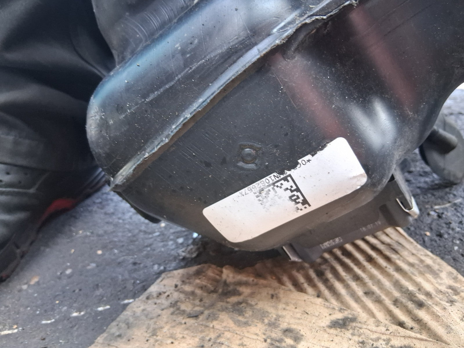 2019 VW VOLKSWAGEN POLO MK6 1.0 PETROL FUEL TANK 2Q0201085