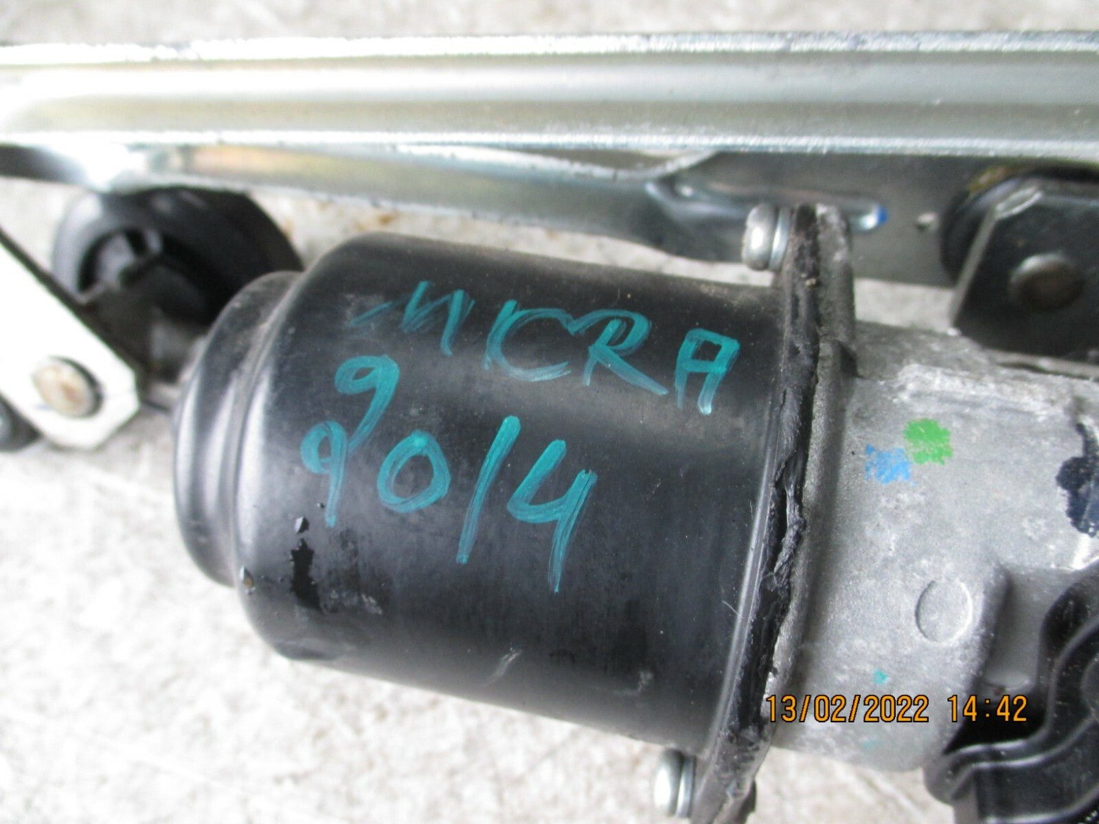 NISSAN MICRA 2014 MK4 FRONT WINDSCREEN WIPER MOTOR WITH LINKAGE