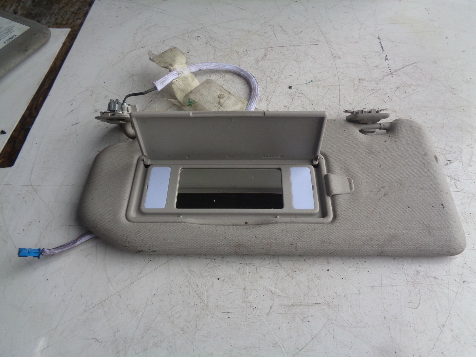 CITROEN C5 AIRCROSS 2019 NS PASSENGER SIDE SUN VISOR