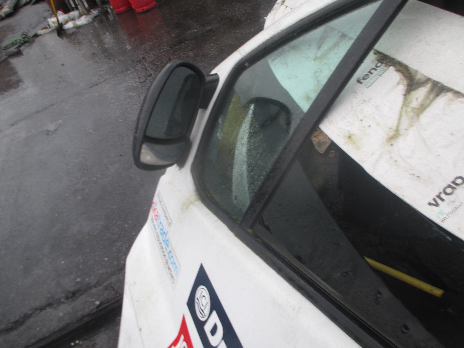 VAUXHALL VIVARO MK1 2002 NSF PASSENGER SIDE FRONT DOOR WHITE