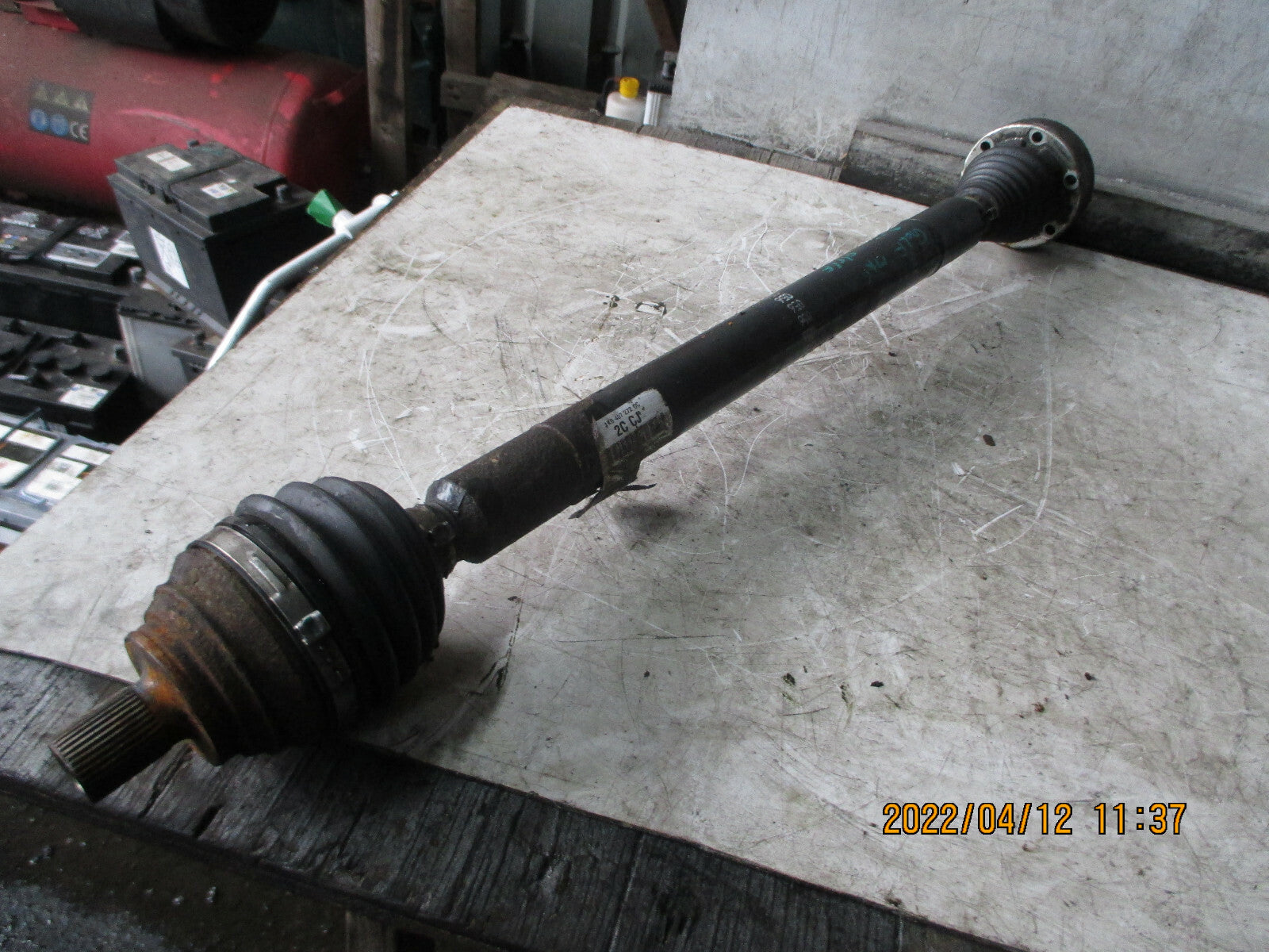 VW VOLKSWAGEN GOLF MK6 2011 1.6 DIESEL OSF DRIVER FRONT DRIVESHAFT 1K0407272CC
