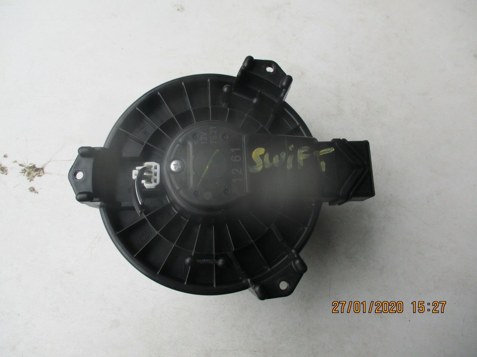 SUZUKI SWIFT MK3 2015 HEATER AIR BLOWER FAN MOTOR ASSEMBLY UNIT AV1261