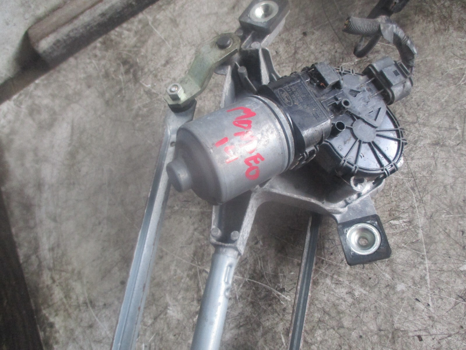 2014 FORD MONDEO MK4 FRONT WINDSCREEN WIPER MOTOR LINAKAGES 7S7117504BE