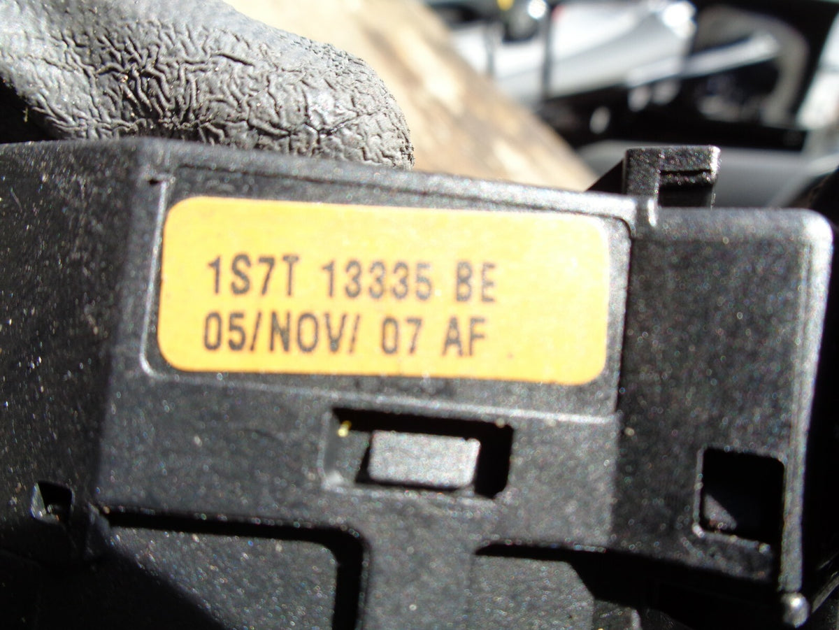 FORD MONDEO MK3 INDICATOR STALK SWITCH 1S7T 13335 BE
