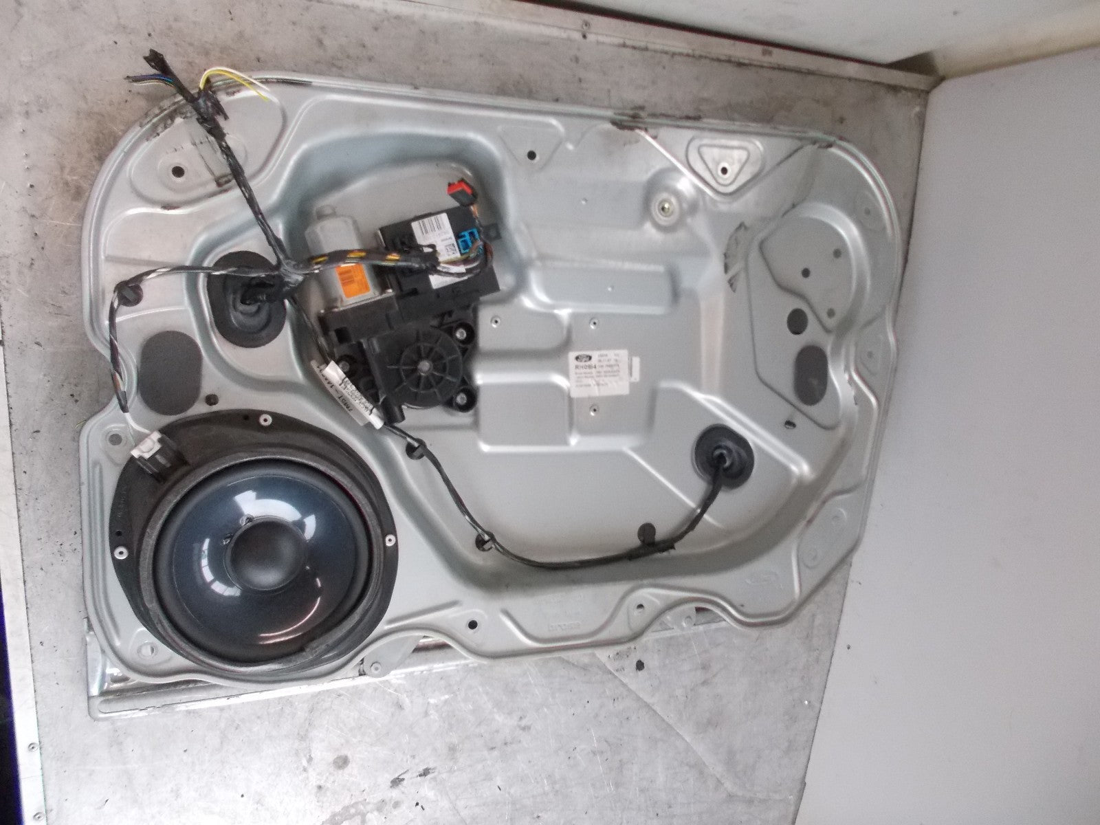 FORD C-MAX FRONT OS/ DRIVER SIDE WINDOW MOTOR REGULATOR MECHANISM 7M51R045H16A