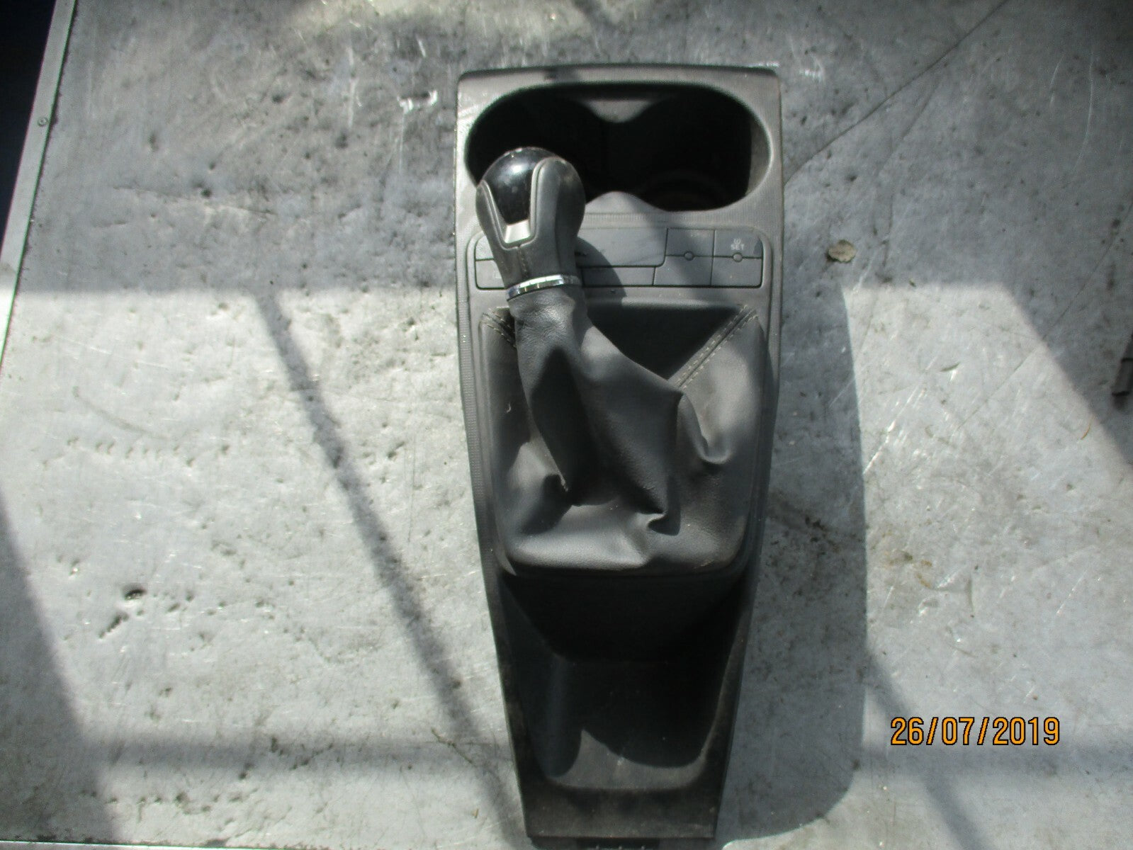 FORD TRANSIT CONNECT MK2 GEAR STICK SURROUND TRIM & KNOB 5 SPEED DV6R7C453LAC