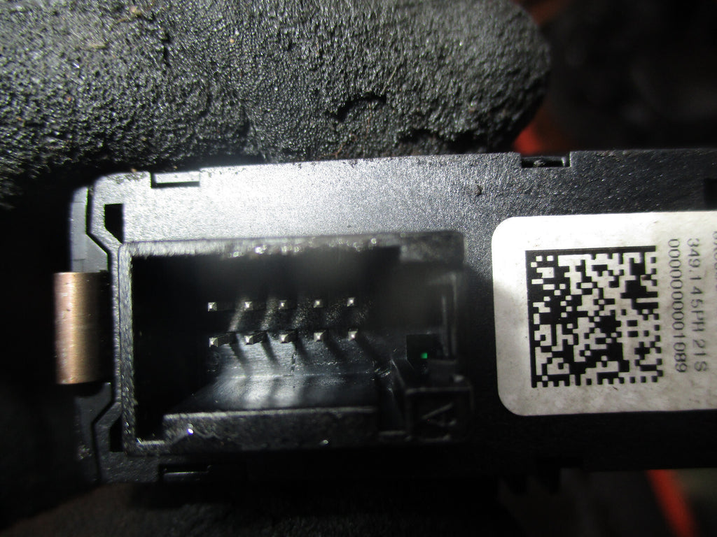 AUDI A1 8X 2015 HAZARD SWITCH BUTTON 8X0959672G
