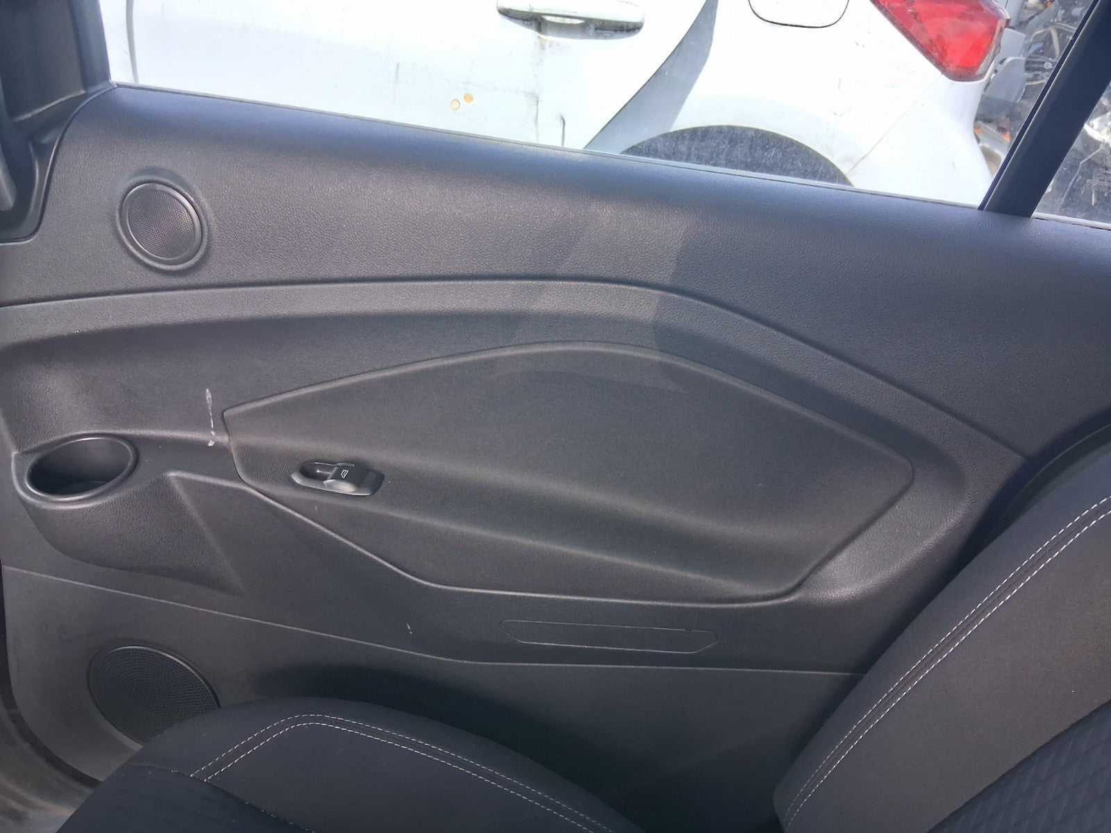 2015 FORD GRAND C MAX MK2 OSR DRIVER SIDE REAR RIGHT DOOR CARD