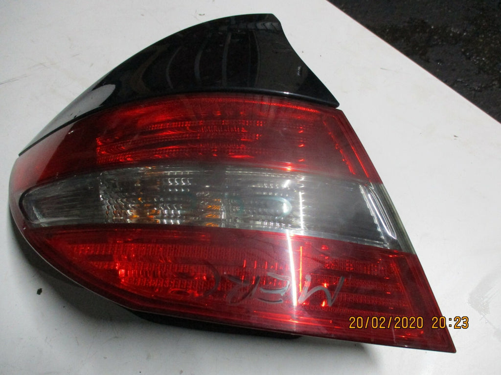 MERCEDES CLC CLASS CL203 2010 NSR PASSENGER SIDE REAR BRAKE LIGHT A2038205164KZ