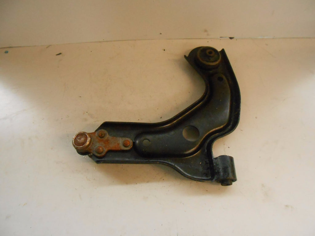 FORD FIESTA MK7 2009 NS PASSENGER SIDE FRONT LOWER ARM WISHBONE & BALL JOINT