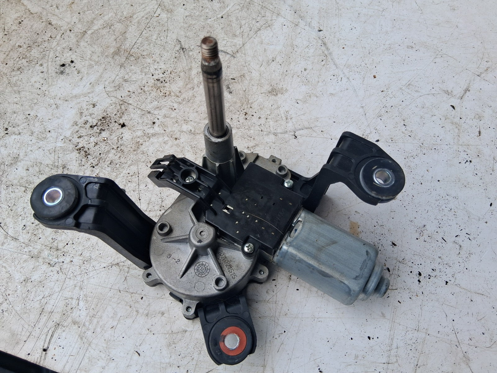2013 VAUXHALL ASTRA J REAR WINDSCREEN WIPER MOTOR 13395013