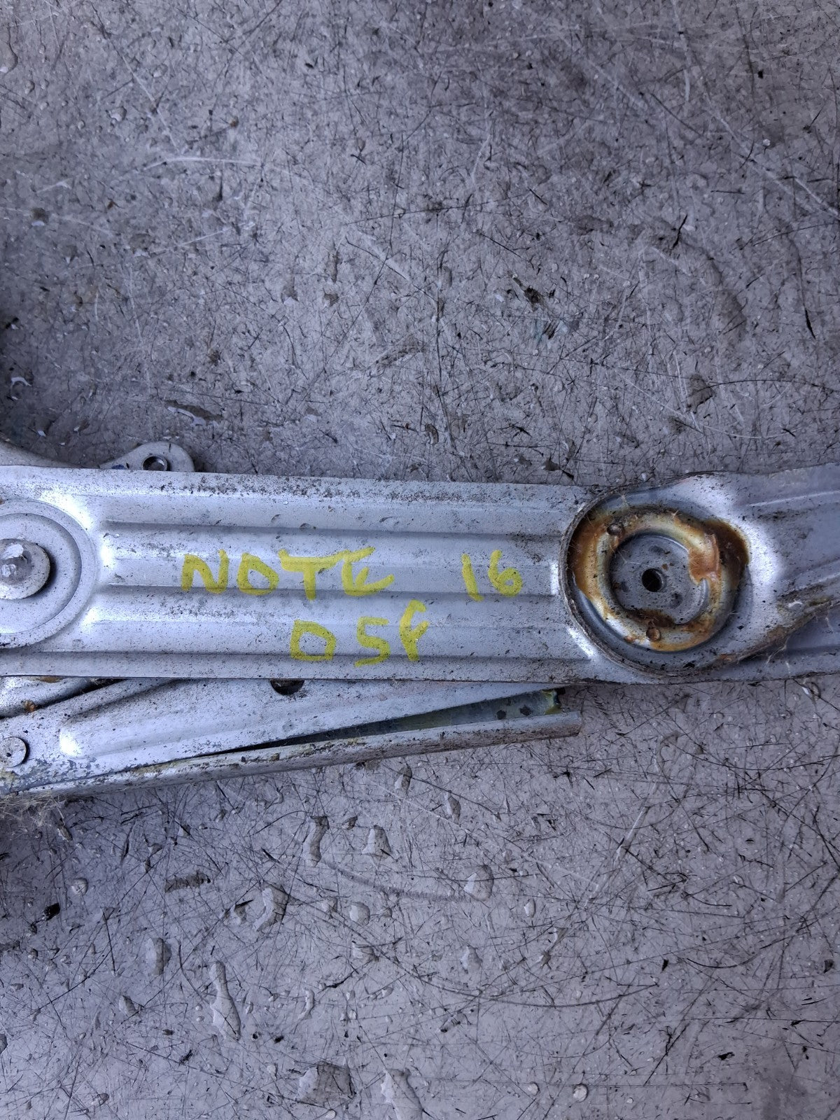 2016 NISSAN NOTE OSF DRIVER SIDE FRONT RIGHT WINDOW MOTOR & REGULATOR 807301HB2A