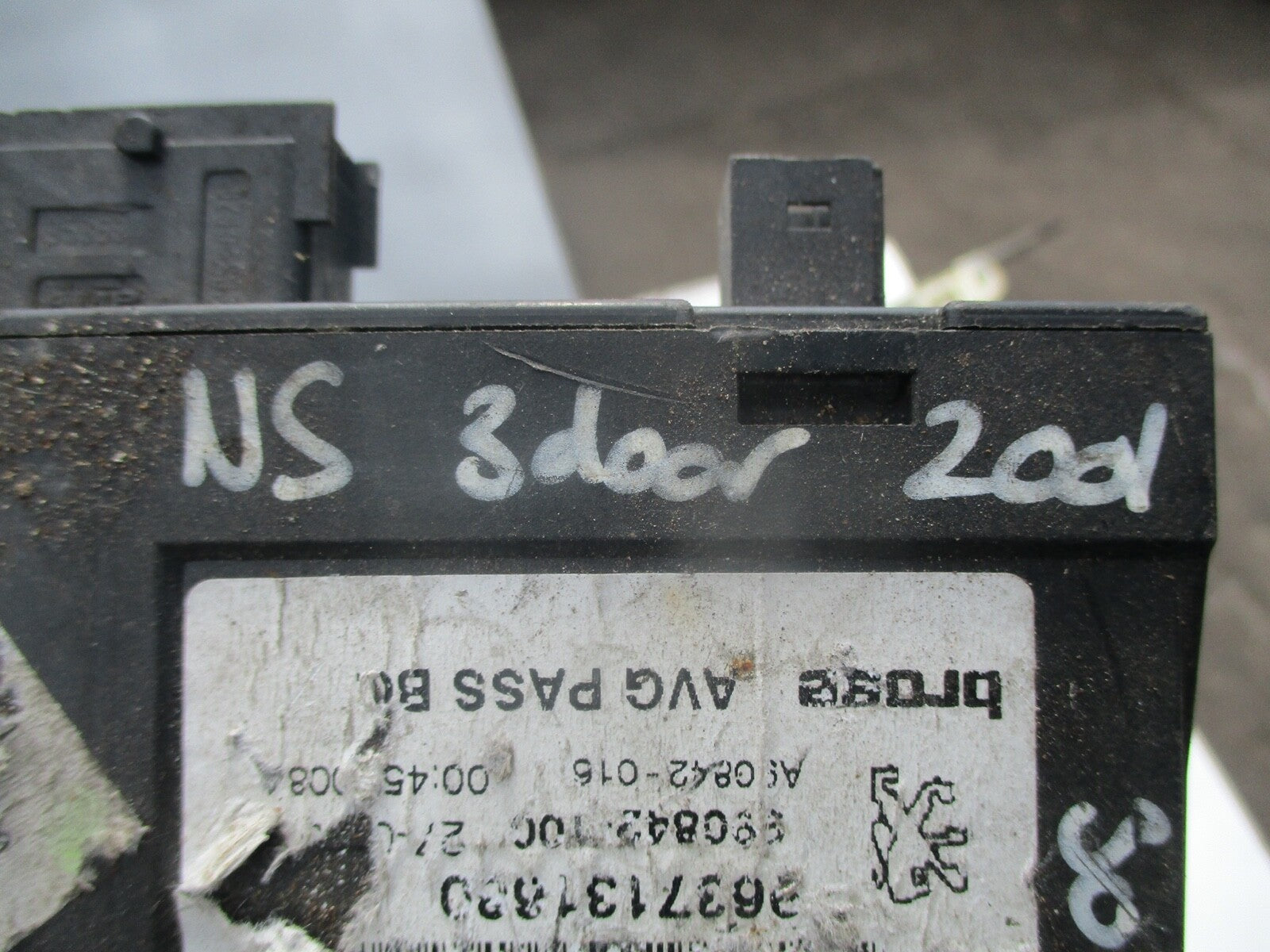 PEUGEOT 307 2004 3 DOOR HATCHBACK NS PASSENGER SIDE WINDOW MOTOR 9637131680